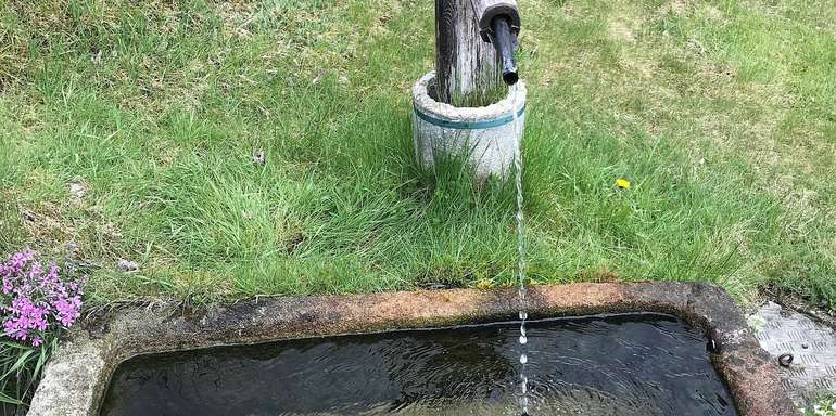 Brunnen.jpg Brunnen.jpg