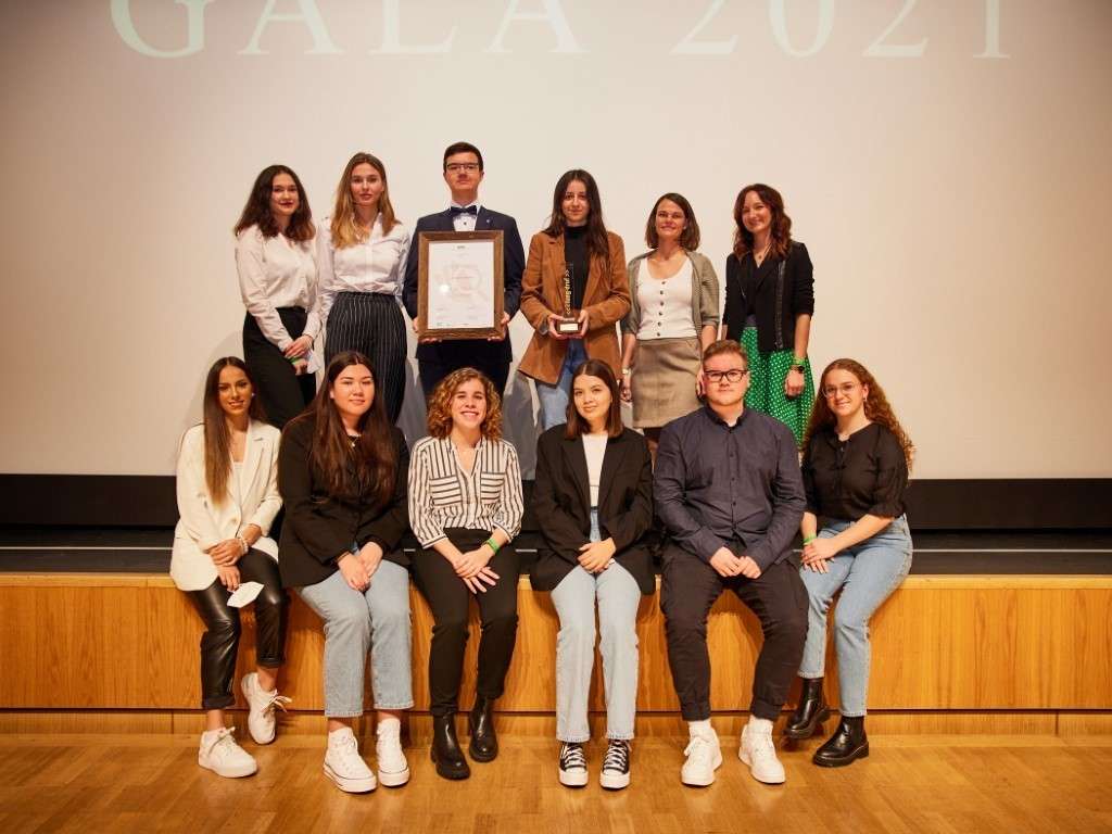 Schule 2021 © Pallinger (Mittel).jpg © CH. Pallinger Schule 2021 © Pallinger (Mittel).jpg © CH. Pallinger