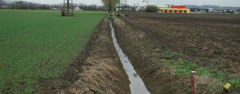 Oberflächengewässer-min.jpg Oberflächengewässer-min.jpg