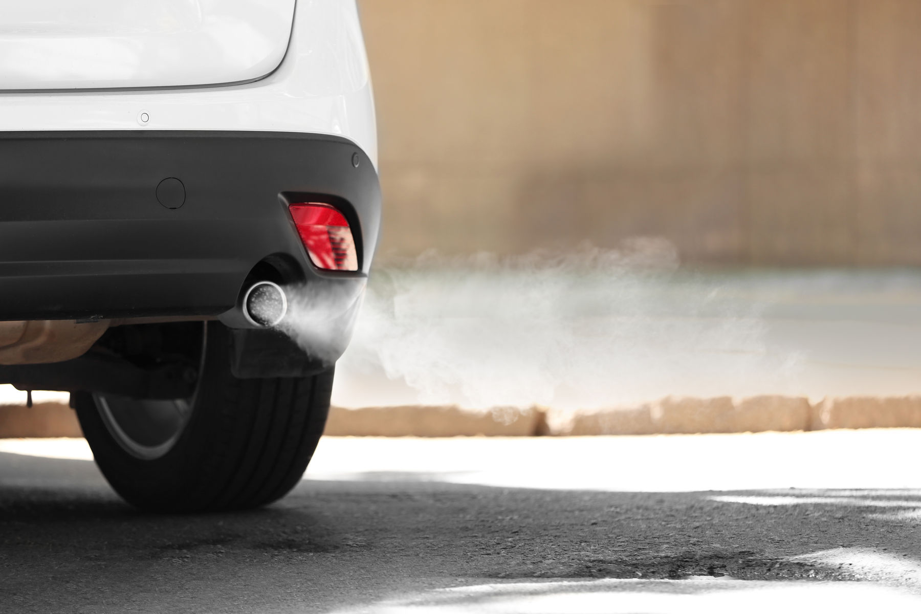 Autoauspuff.jpg © Adobe Stock Autoauspuff.jpg © Adobe Stock