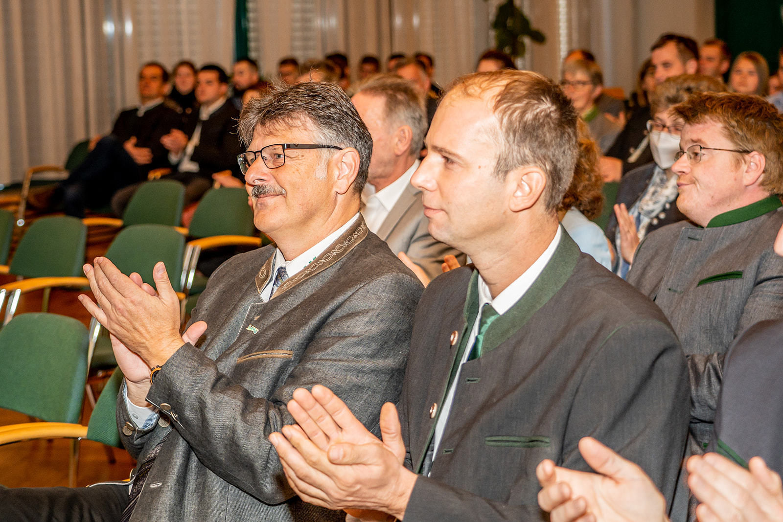 111 neue niederösterreichische Meister der Land- und Forstwirtschaft bei der Meisterbriefverleihung ausgezeichnet © Georg Pomassl/LK Niederösterreich 111 neue niederösterreichische Meister der Land- und Forstwirtschaft bei der Meisterbriefverleihung ausgezeichnet © Georg Pomassl/LK Niederösterreich