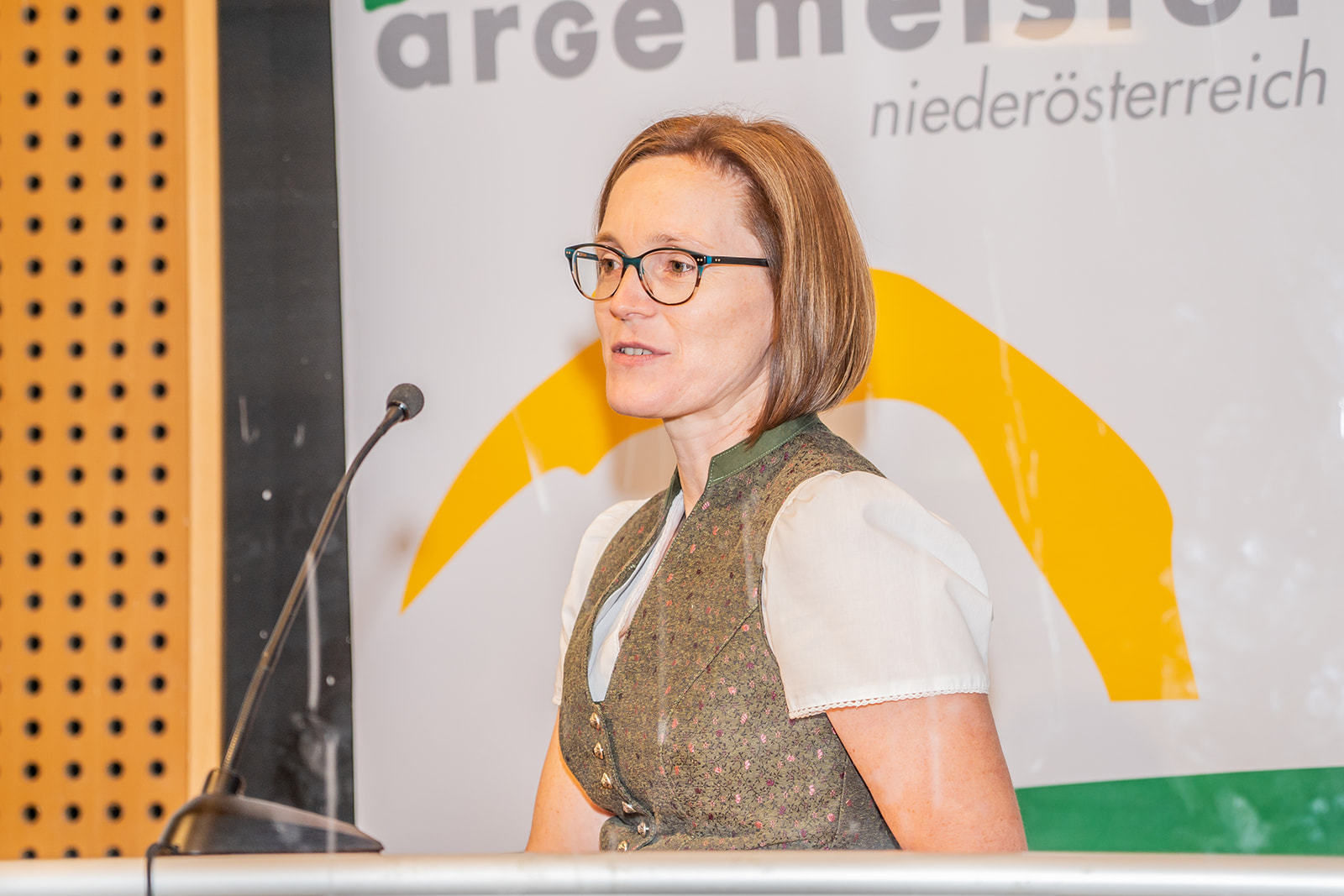 111 neue niederösterreichische Meister der Land- und Forstwirtschaft bei der Meisterbriefverleihung ausgezeichnet © Georg Pomassl/LK Niederösterreich 111 neue niederösterreichische Meister der Land- und Forstwirtschaft bei der Meisterbriefverleihung ausgezeichnet © Georg Pomassl/LK Niederösterreich