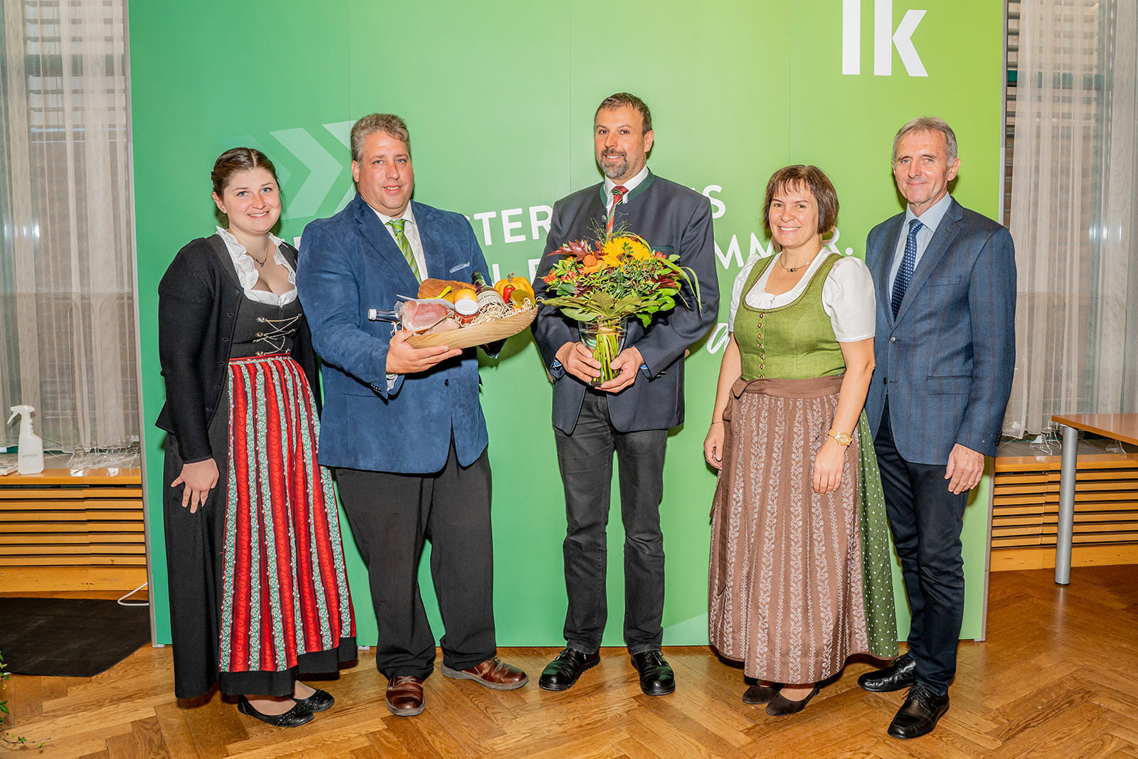 111 neue niederösterreichische Meister der Land- und Forstwirtschaft bei der Meisterbriefverleihung ausgezeichnet © Georg Pomassl/LK Niederösterreich 111 neue niederösterreichische Meister der Land- und Forstwirtschaft bei der Meisterbriefverleihung ausgezeichnet © Georg Pomassl/LK Niederösterreich