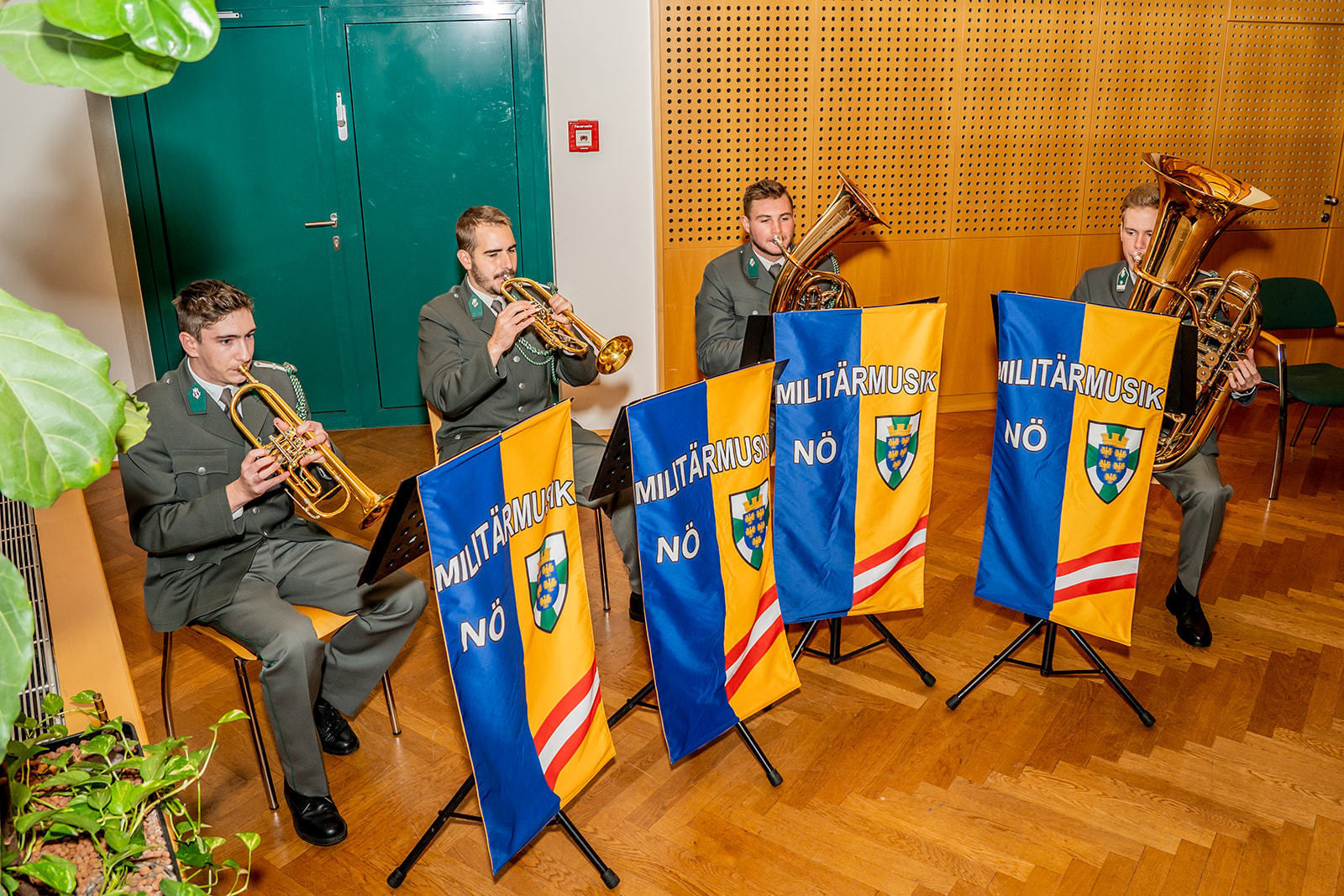 111 neue niederösterreichische Meister der Land- und Forstwirtschaft bei der Meisterbriefverleihung ausgezeichnet © Georg Pomassl/LK Niederösterreich 111 neue niederösterreichische Meister der Land- und Forstwirtschaft bei der Meisterbriefverleihung ausgezeichnet © Georg Pomassl/LK Niederösterreich