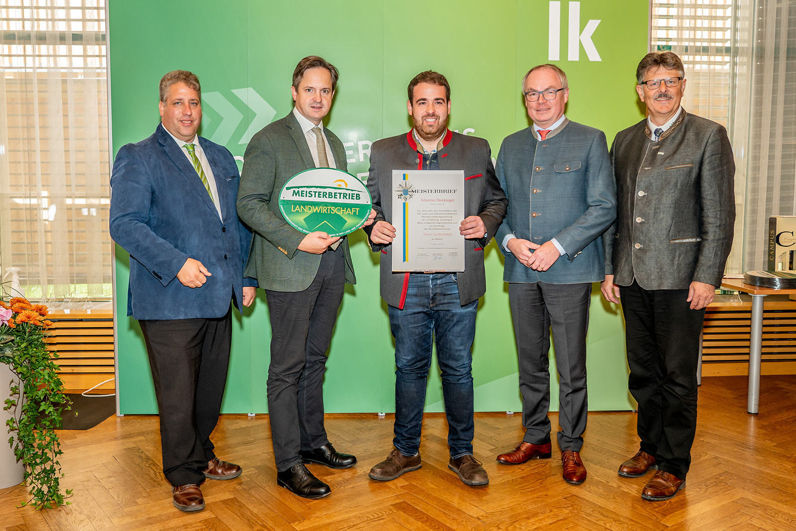 111 neue niederösterreichische Meister der Land- und Forstwirtschaft bei der Meisterbriefverleihung ausgezeichnet © Georg Pomassl/LK Niederösterreich 111 neue niederösterreichische Meister der Land- und Forstwirtschaft bei der Meisterbriefverleihung ausgezeichnet © Georg Pomassl/LK Niederösterreich