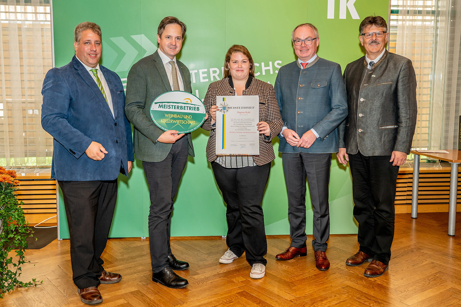 111 neue niederösterreichische Meister der Land- und Forstwirtschaft bei der Meisterbriefverleihung ausgezeichnet © Georg Pomassl/LK Niederösterreich 111 neue niederösterreichische Meister der Land- und Forstwirtschaft bei der Meisterbriefverleihung ausgezeichnet © Georg Pomassl/LK Niederösterreich