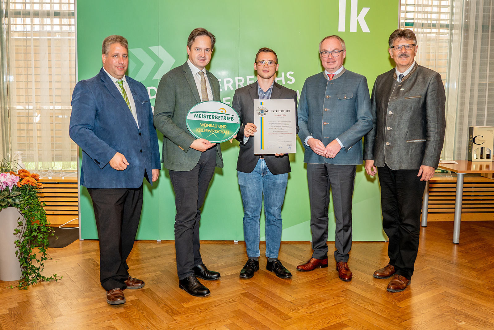 111 neue niederösterreichische Meister der Land- und Forstwirtschaft bei der Meisterbriefverleihung ausgezeichnet © Georg Pomassl/LK Niederösterreich 111 neue niederösterreichische Meister der Land- und Forstwirtschaft bei der Meisterbriefverleihung ausgezeichnet © Georg Pomassl/LK Niederösterreich