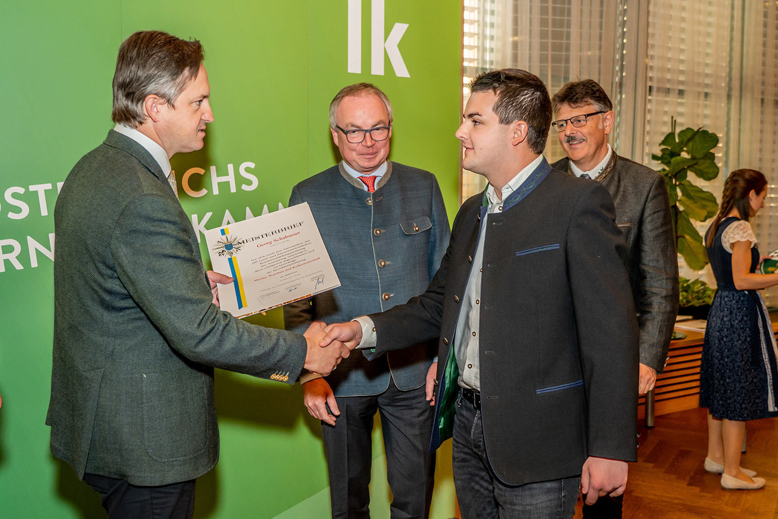 111 neue niederösterreichische Meister der Land- und Forstwirtschaft bei der Meisterbriefverleihung ausgezeichnet © Georg Pomassl/LK Niederösterreich 111 neue niederösterreichische Meister der Land- und Forstwirtschaft bei der Meisterbriefverleihung ausgezeichnet © Georg Pomassl/LK Niederösterreich