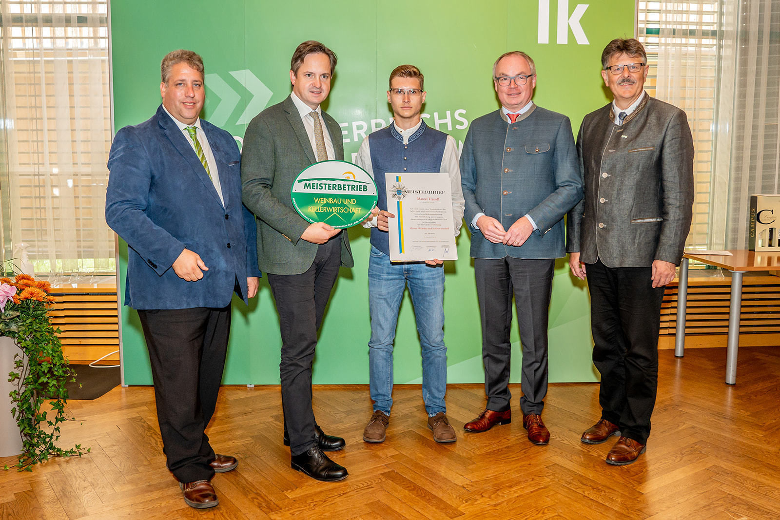 111 neue niederösterreichische Meister der Land- und Forstwirtschaft bei der Meisterbriefverleihung ausgezeichnet © Georg Pomassl/LK Niederösterreich 111 neue niederösterreichische Meister der Land- und Forstwirtschaft bei der Meisterbriefverleihung ausgezeichnet © Georg Pomassl/LK Niederösterreich