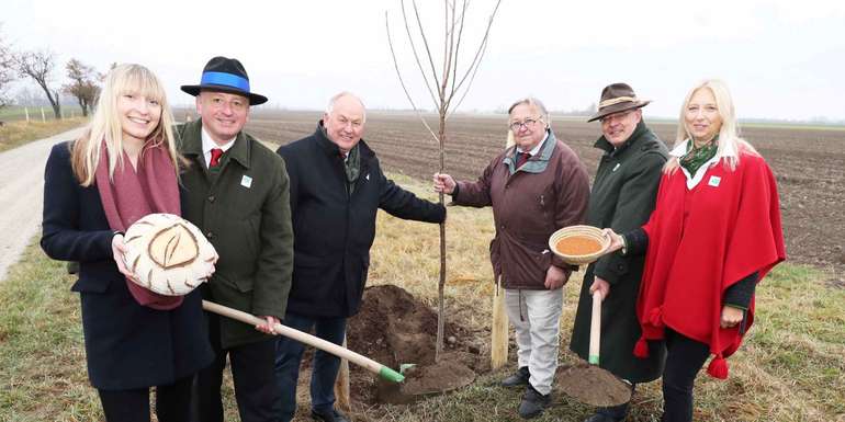 Auftakt für die Biodiversitäts-Projekte in Probstdorf