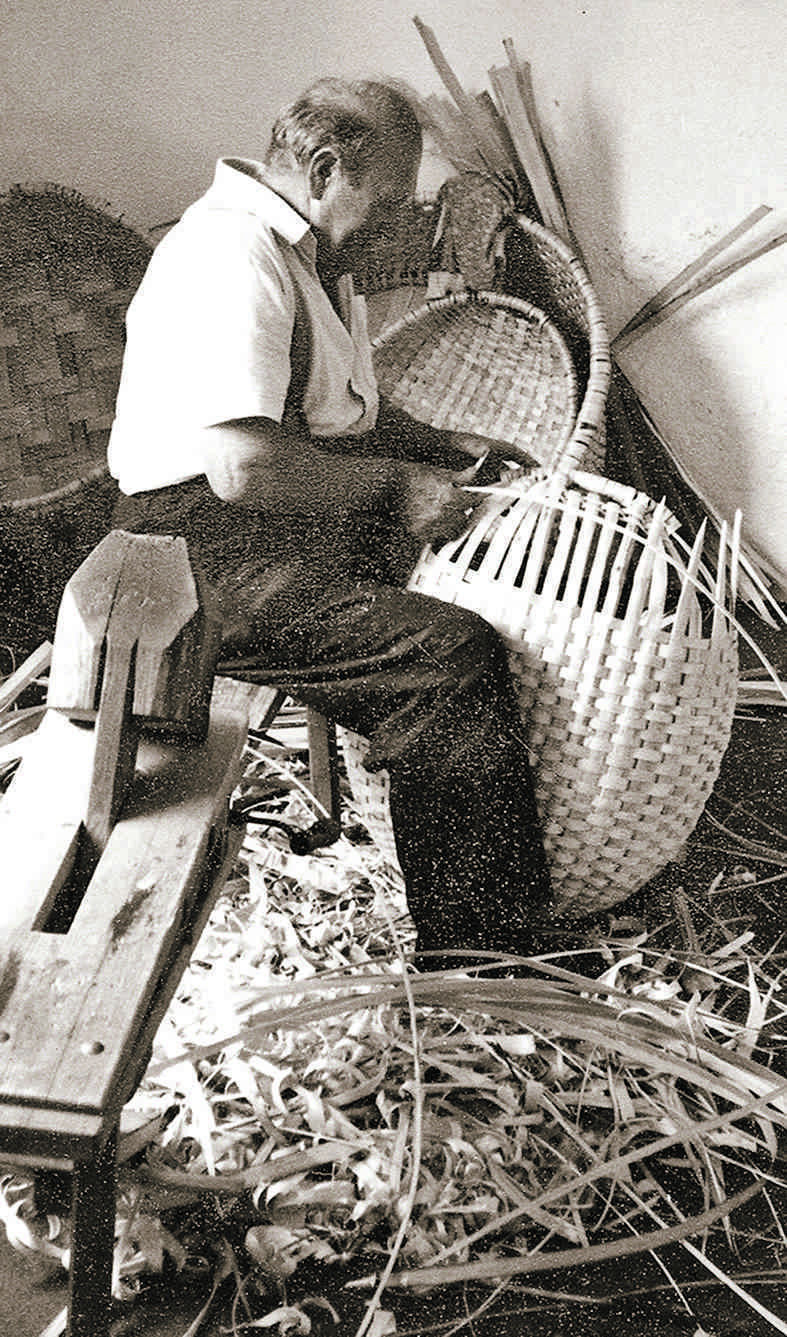 Korbflechter.jpg © Archiv/Standl Korbflechter.jpg © Archiv/Standl