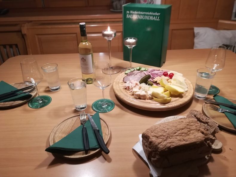 Zuhlehner1.jpg Zuhlehner1.jpg