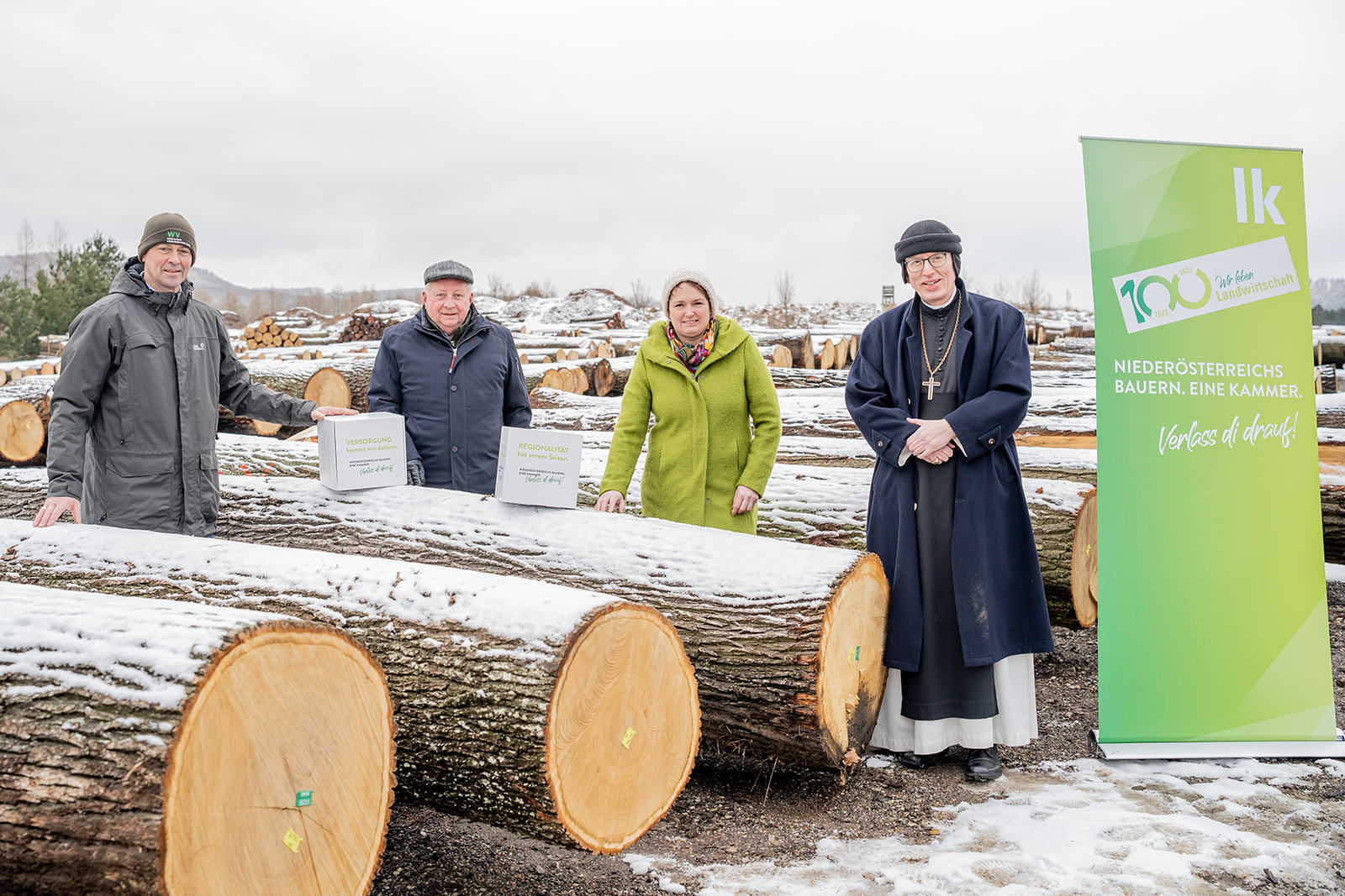 20. Wertholzversteigerung in Heiligenkreuz war ein voller Erfolg © Georg Pomassl 20. Wertholzversteigerung in Heiligenkreuz war ein voller Erfolg © Georg Pomassl