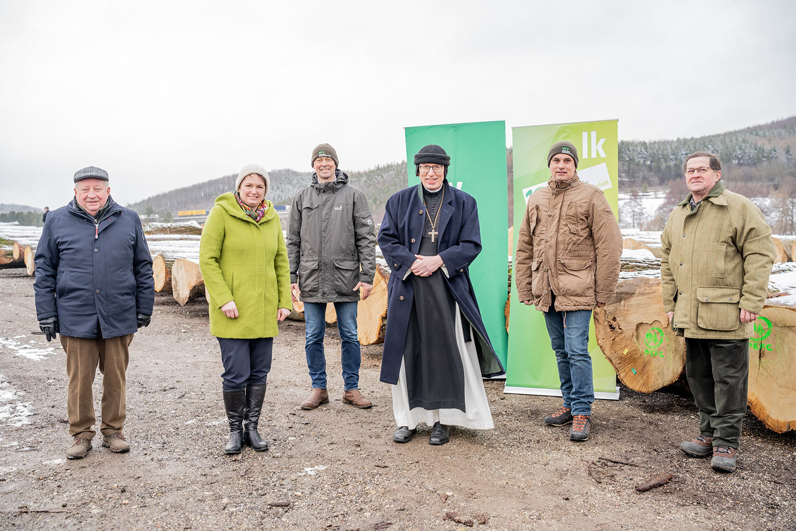 20. Wertholzversteigerung in Heiligenkreuz war ein voller Erfolg © Georg Pomassl 20. Wertholzversteigerung in Heiligenkreuz war ein voller Erfolg © Georg Pomassl