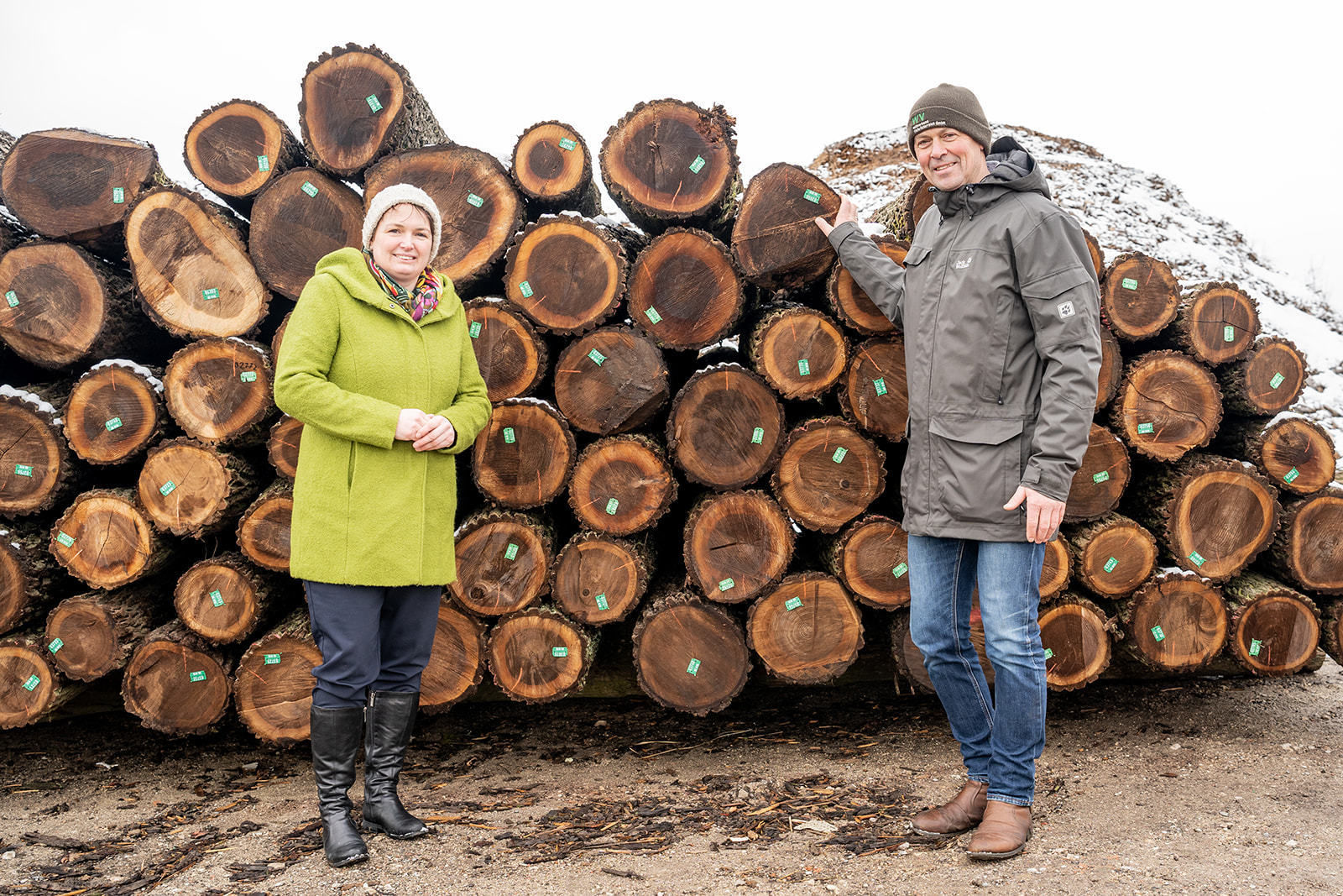 20. Wertholzversteigerung in Heiligenkreuz war ein voller Erfolg © Georg Pomassl 20. Wertholzversteigerung in Heiligenkreuz war ein voller Erfolg © Georg Pomassl