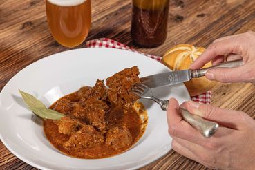 Gulasch Dez. 20 -8-min.jpg © Achim Mandler Photography Gulasch Dez. 20 -8-min.jpg © Achim Mandler Photography