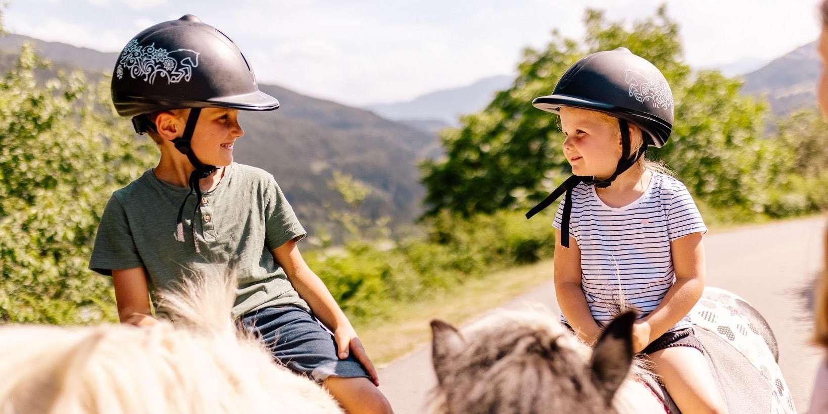 Pferdereiten mit Kindern.jpg © Daniel Waschnig Pferdereiten mit Kindern.jpg © Daniel Waschnig