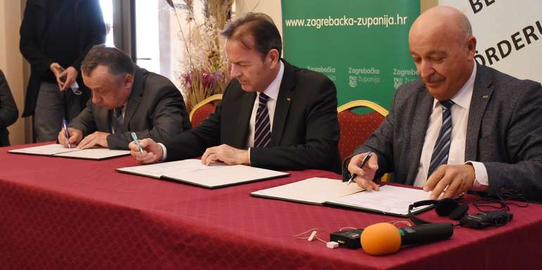 Unterzeichnung Ausbildung Bioberater Kroatien II (c) Kaiser LK Burgenland.jpg © Kaiser/LK Burgenland Unterzeichnung Ausbildung Bioberater Kroatien II (c) Kaiser LK Burgenland.jpg © Kaiser/LK Burgenland