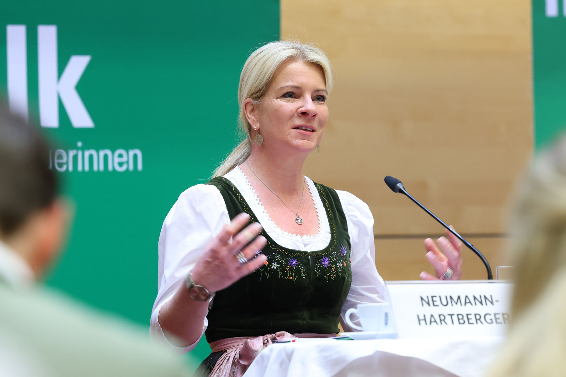 Bundesbäuerinnentag 2022 machte im niederösterreichischen Vösendorf Station © Arbeitsgemeinschaft Österreichische Bäuerinnen/APA-Fotoservice/Schedl Bundesbäuerinnentag 2022 machte im niederösterreichischen Vösendorf Station © Arbeitsgemeinschaft Österreichische Bäuerinnen/APA-Fotoservice/Schedl