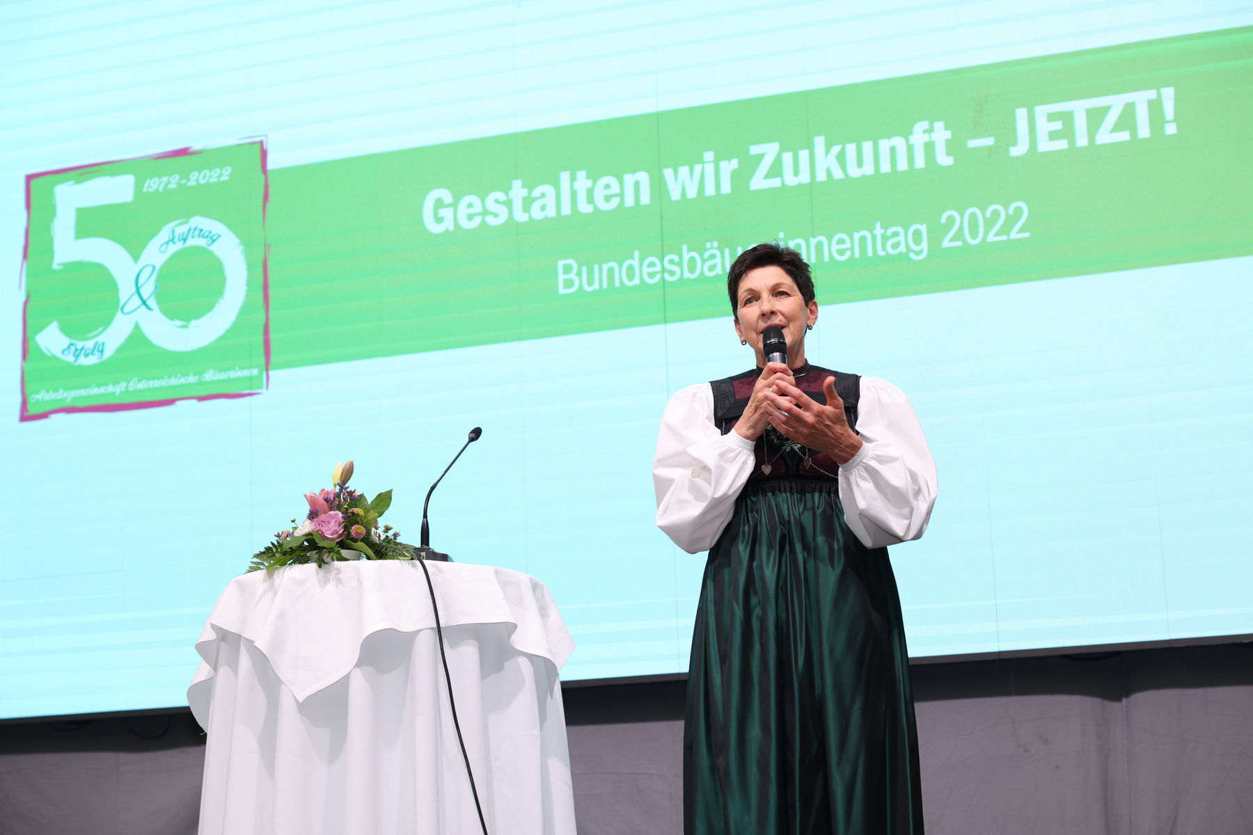 Bundesbäuerinnentag 2022 machte im niederösterreichischen Vösendorf Station © Arbeitsgemeinschaft Österreichische Bäuerinnen/APA-Fotoservice/Schedl Bundesbäuerinnentag 2022 machte im niederösterreichischen Vösendorf Station © Arbeitsgemeinschaft Österreichische Bäuerinnen/APA-Fotoservice/Schedl