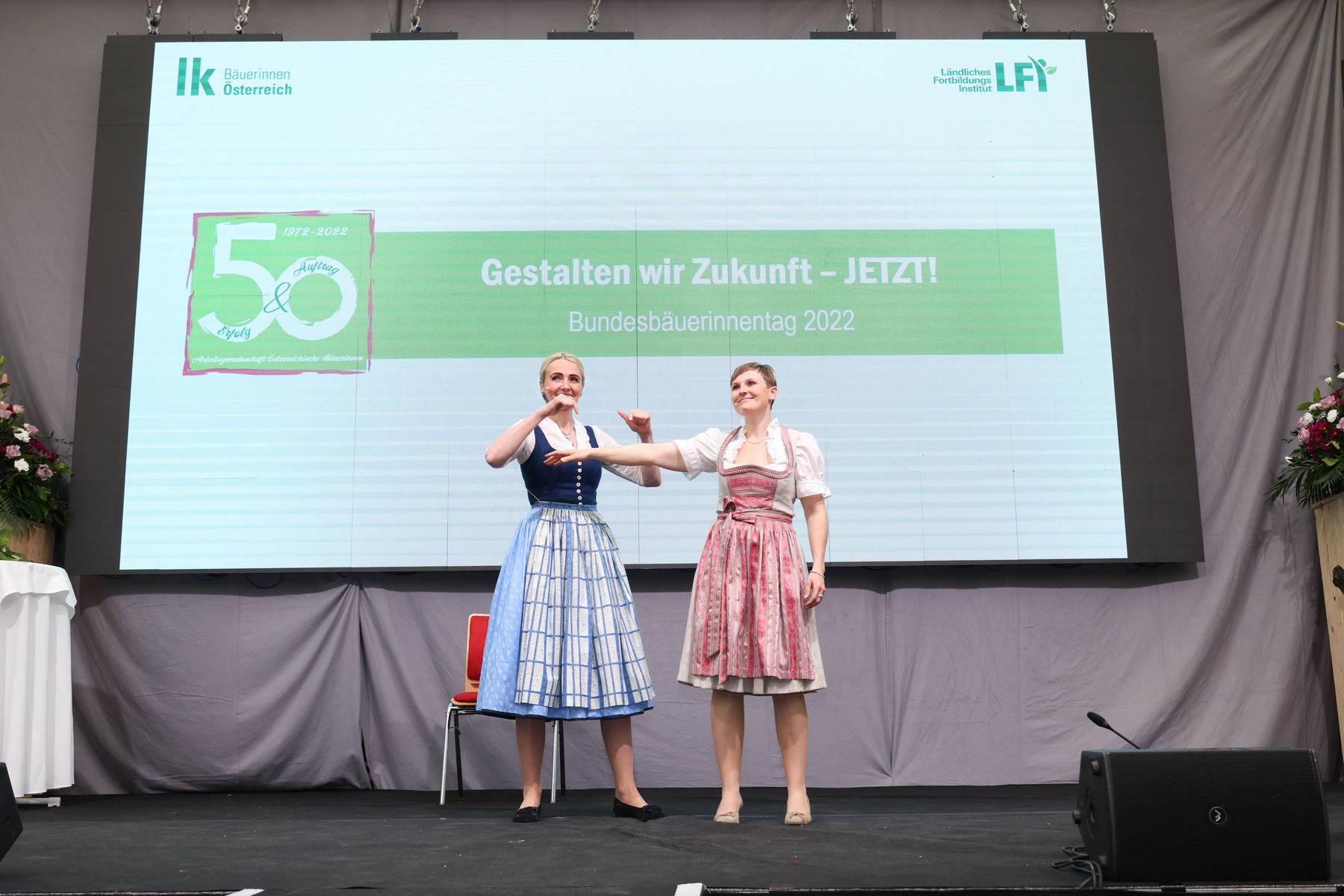 Bundesbäuerinnentag 2022 machte im niederösterreichischen Vösendorf Station © Arbeitsgemeinschaft Österreichische Bäuerinnen/APA-Fotoservice/Schedl Bundesbäuerinnentag 2022 machte im niederösterreichischen Vösendorf Station © Arbeitsgemeinschaft Österreichische Bäuerinnen/APA-Fotoservice/Schedl