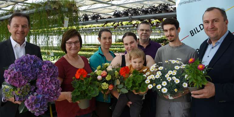 blumen-heimischer-gaertner-zu-muttertag-schenken-gartenbau-mozelt-lk-burgenland-kaiser-2.jpg © Kaiser/LK Burgenland blumen-heimischer-gaertner-zu-muttertag-schenken-gartenbau-mozelt-lk-burgenland-kaiser-2.jpg © Kaiser/LK Burgenland
