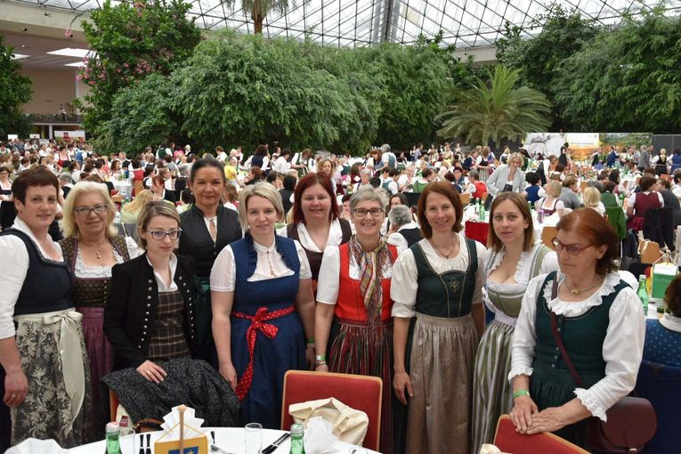 © Privat, Arbeitsgemeinschaft Österreichische Bäuerinnen/APA-Fotoservice/Schedl, Fotograf/in: Ludwig Schedl, BMLRT/Paul Gruber © Privat, Arbeitsgemeinschaft Österreichische Bäuerinnen/APA-Fotoservice/Schedl, Fotograf/in: Ludwig Schedl, BMLRT/Paul Gruber
