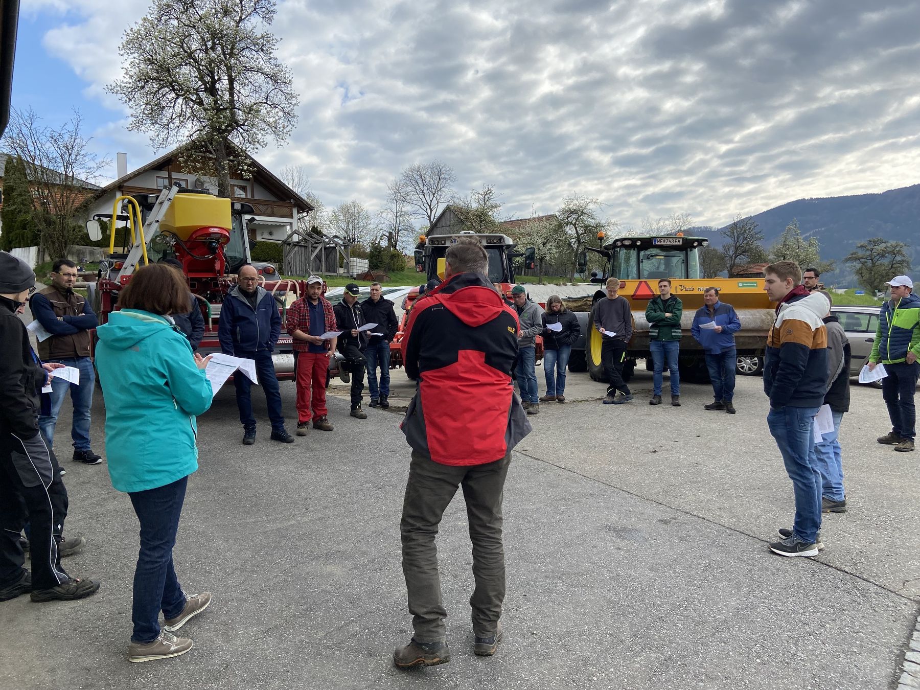 Besichtigung Maschinen GL-Erneuerung (c) Wieseneder.jpg © BBK/Wieseneder Besichtigung Maschinen GL-Erneuerung (c) Wieseneder.jpg © BBK/Wieseneder