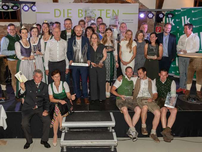 Landessieger der Landesweinprämierung 2022 © Fotokuchl