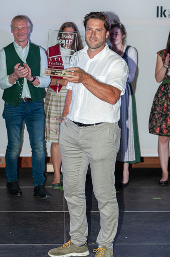 Landessieger Hannes Dreisiebner, Weingut Dreisiebner Stammhaus © Fotokuchl