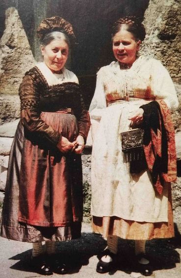 Geschwister Schiefer.jpg © Archiv Geschwister Schiefer.jpg © Archiv