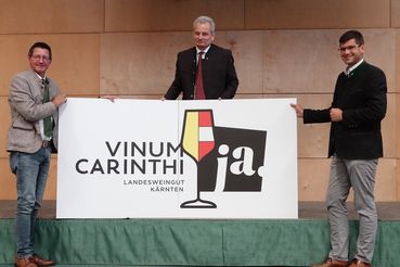 Weinlogo.jpg © Schaflehner Weinlogo.jpg © Schaflehner