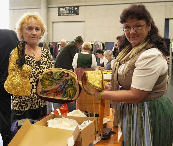 sb25_tracht_andrea.jpg © Dürnberger sb25_tracht_andrea.jpg © Dürnberger