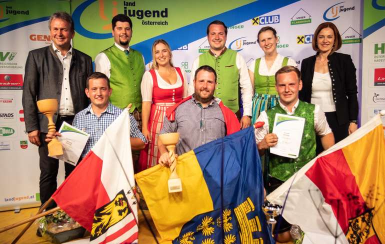 Bundespflügen 2022 - 1: Gewinner der Kategorie Beetpflug Bundespflügen 2022 - 1: Gewinner der Kategorie Beetpflug