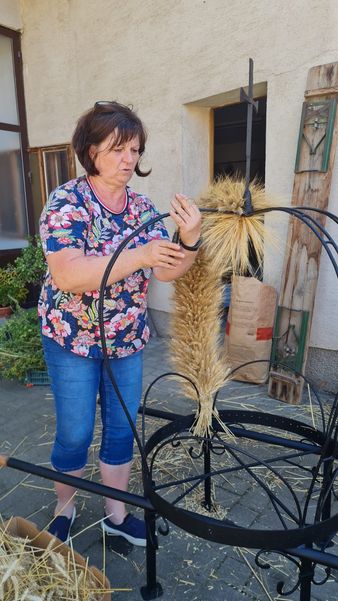 Erntekrone07.jpg Erntekrone07.jpg