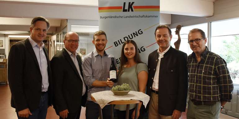 Weinlesereise 2022 bei Weingut Juris (c) Kaiser LK Burgenland.jpg