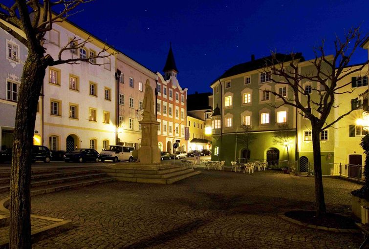 Rupertusplatz.jpg © Standl Rupertusplatz.jpg © Standl