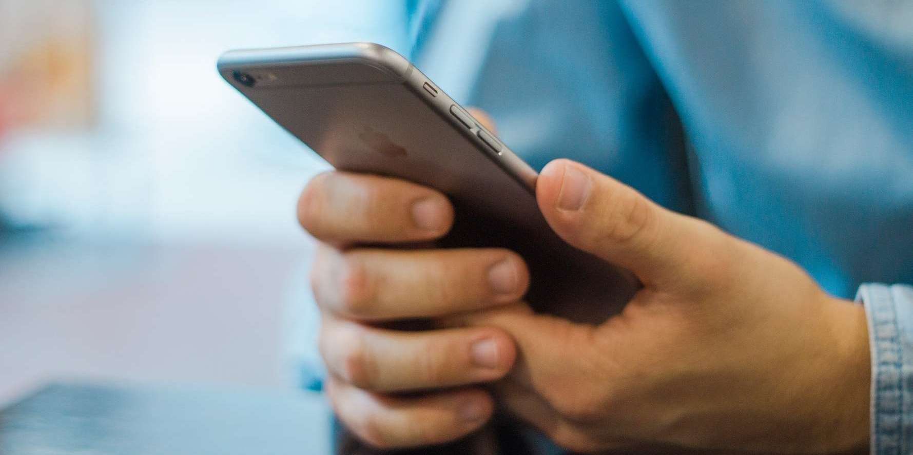 Handy © StockSnap auf Pixabay Handy © StockSnap auf Pixabay