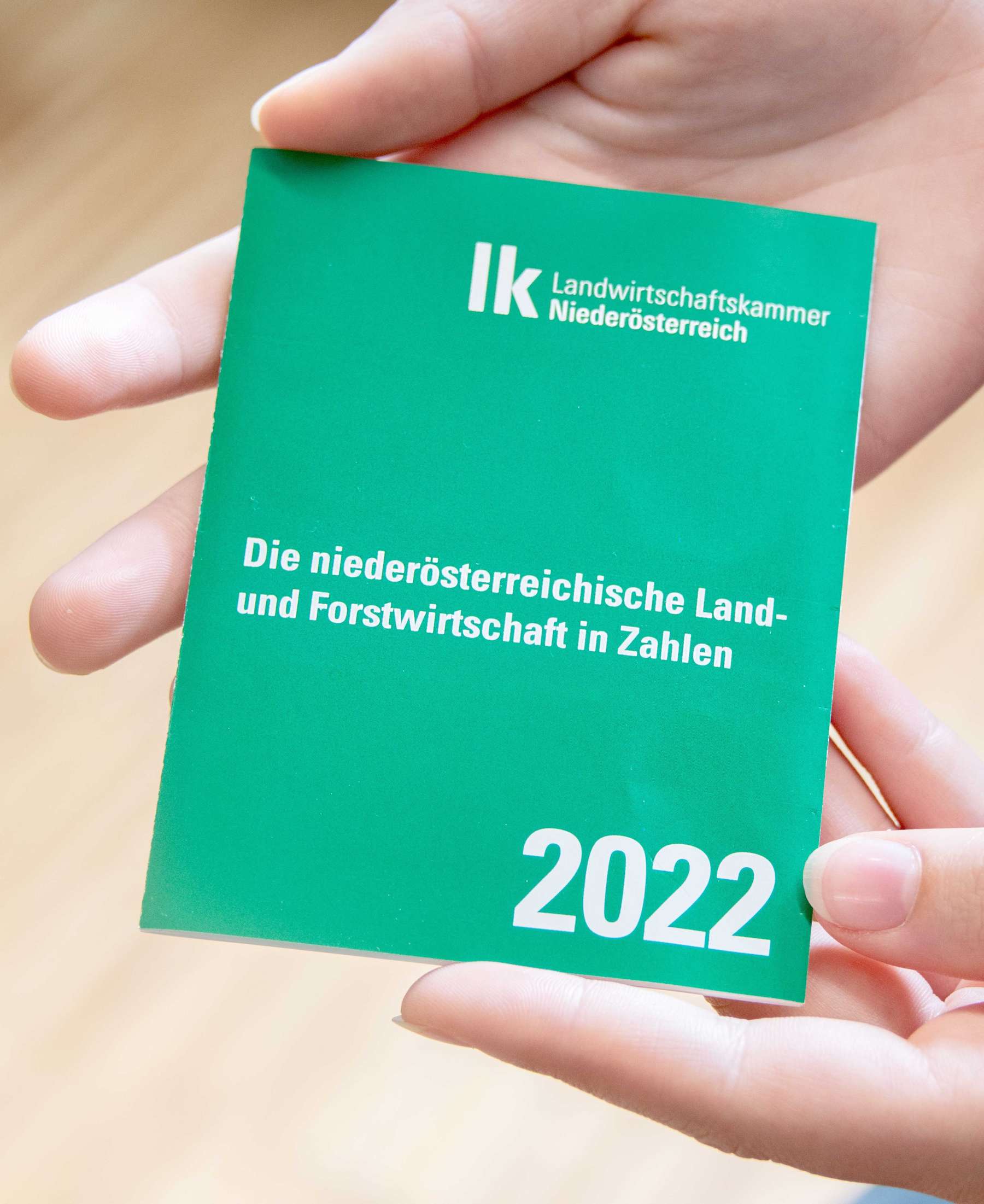 Zahlenfolder: Daten und Fakten zur Landwirtschaft in Niederösterreich © Eva Lechner/LK Niederösterreich Zahlenfolder: Daten und Fakten zur Landwirtschaft in Niederösterreich © Eva Lechner/LK Niederösterreich