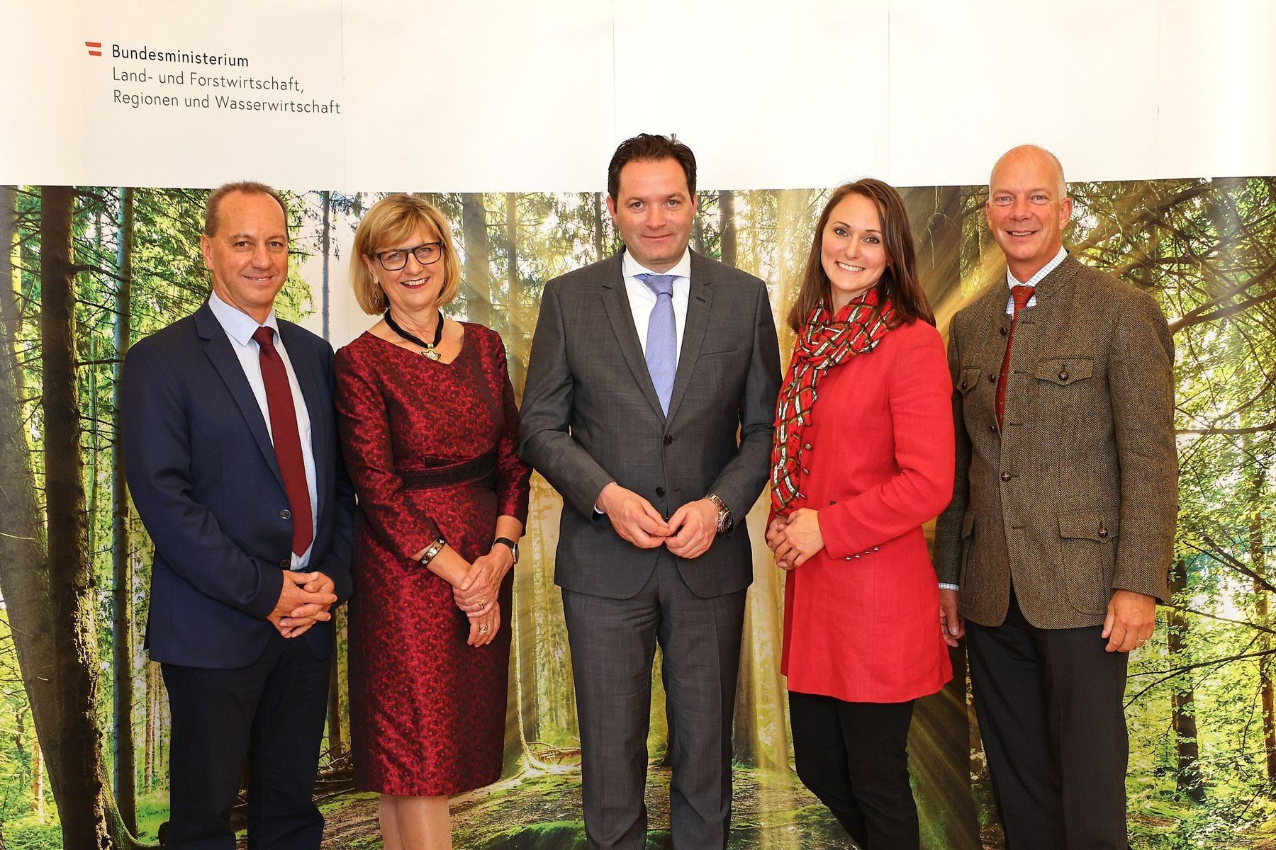 Staatspreisverleihung Wald 2022: Die Preisträger aus Niederösterreich © BML/Moritz-Scheer Staatspreisverleihung Wald 2022: Die Preisträger aus Niederösterreich © BML/Moritz-Scheer