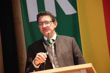 Huber-min.jpg © Wajand Huber-min.jpg © Wajand