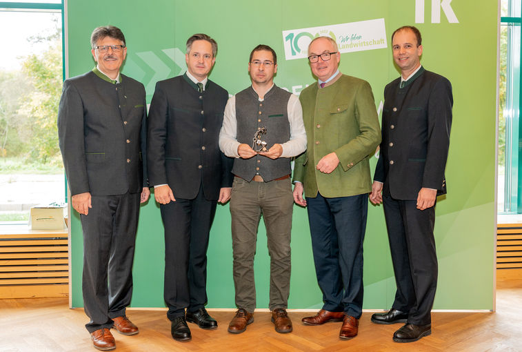Foto 1_Meisterbriefverleihung_Beste Meister.jpg © Georg Pomassl/LK Niederösterreich