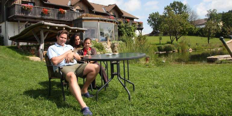 Bauernhöfe punkten mit Kleinstrukturiertheit, Nachhaltigkeit, Regionalität und Generationendenken. © Paula Pöchlauer-Kozel/LK Niederösterreich Bauernhöfe punkten mit Kleinstrukturiertheit, Nachhaltigkeit, Regionalität und Generationendenken. © Paula Pöchlauer-Kozel/LK Niederösterreich