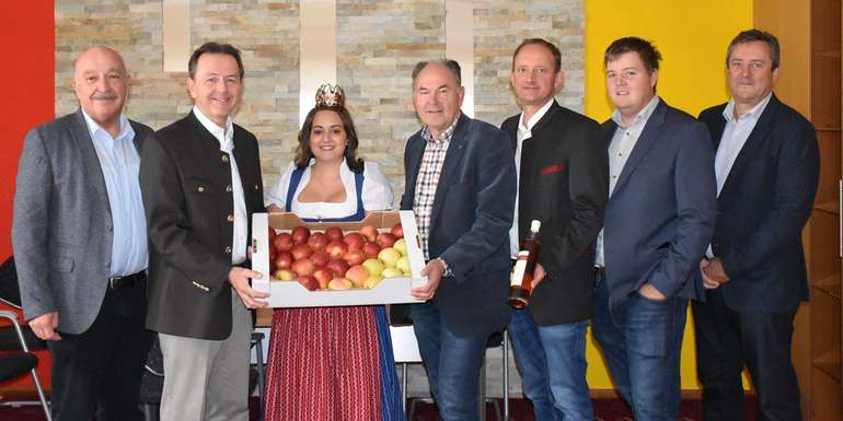 Tag des Apfels 2022 unter dem Motto - Jeder Tag ist Tag des Apfels.jpg © Kaiser/LK Burgenland Tag des Apfels 2022 unter dem Motto - Jeder Tag ist Tag des Apfels.jpg © Kaiser/LK Burgenland