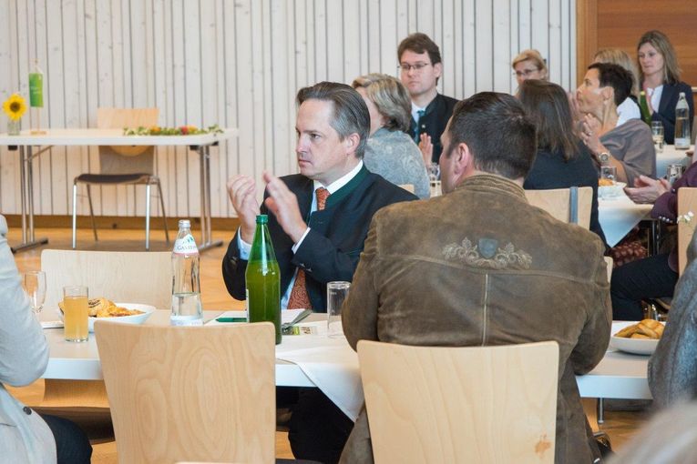 Festsitzung-9-01.jpg © Alena Fallmann