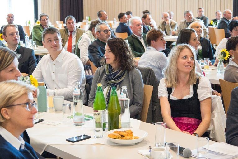 Festsitzung-33-01.jpg © Alena Fallmann