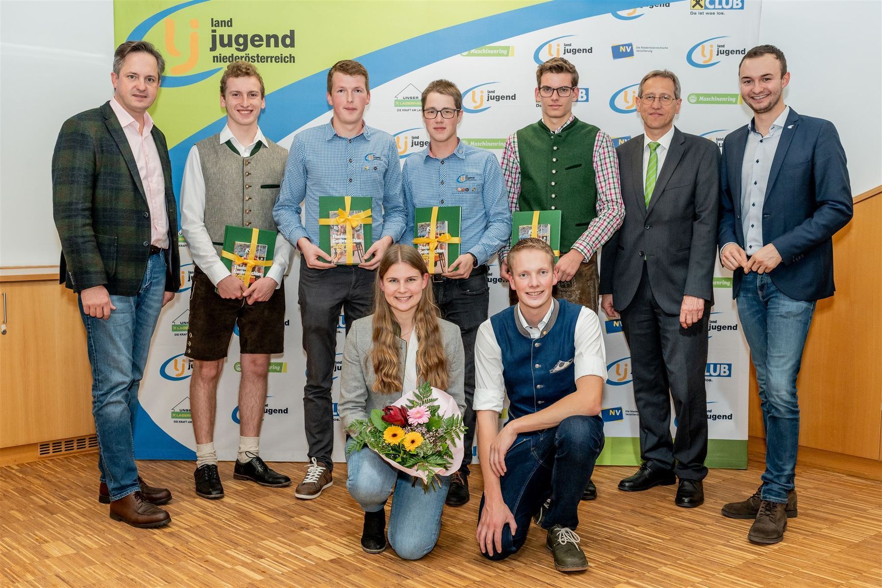 Besondere Ehrung der Bundessieger der Landjugend Niederösterreich. © Landjugend NÖ/Georg Pomaßl Besondere Ehrung der Bundessieger der Landjugend Niederösterreich. © Landjugend NÖ/Georg Pomaßl