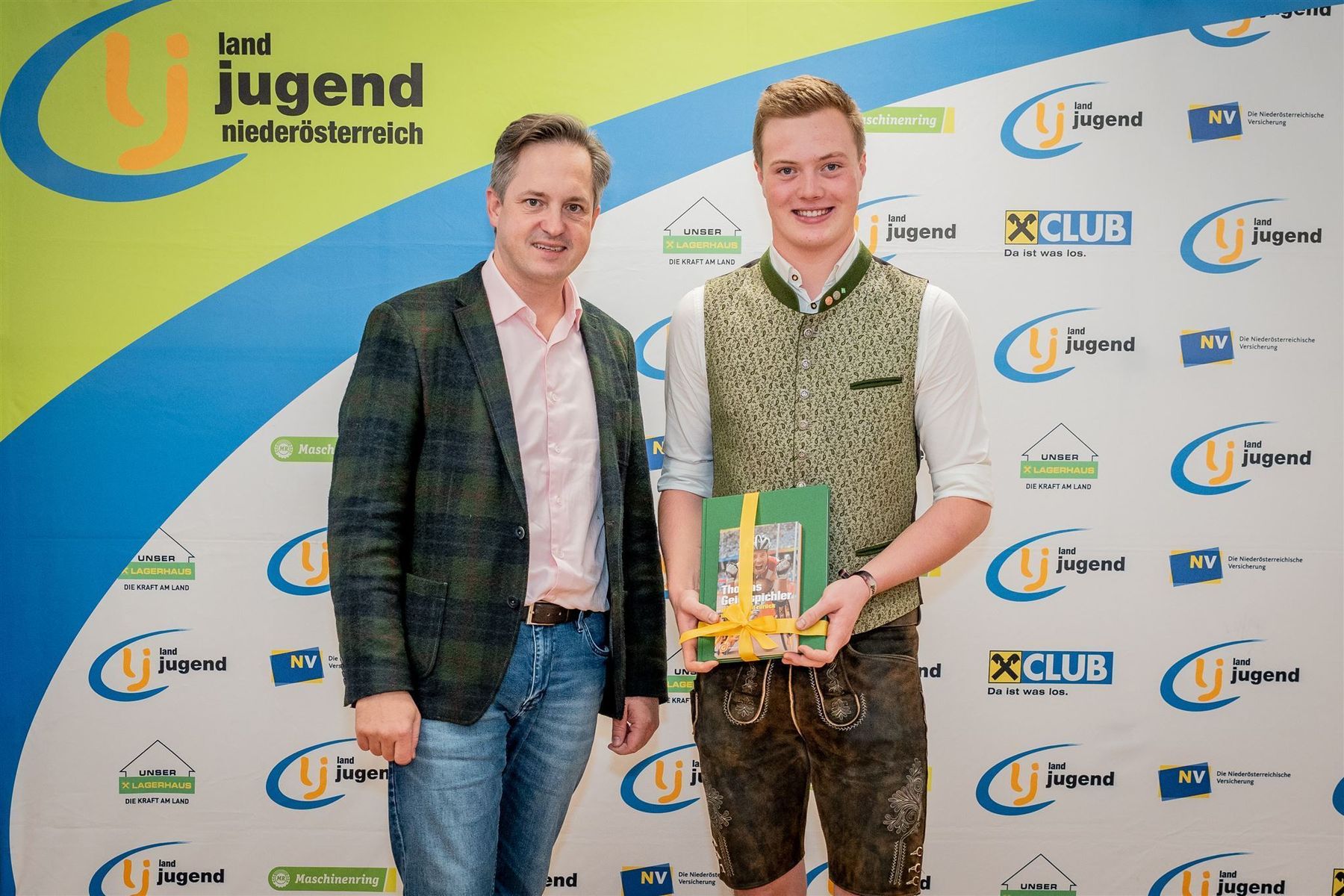 Besondere Ehrung der Bundessieger der Landjugend Niederösterreich. © Landjugend NÖ/Georg Pomaßl Besondere Ehrung der Bundessieger der Landjugend Niederösterreich. © Landjugend NÖ/Georg Pomaßl