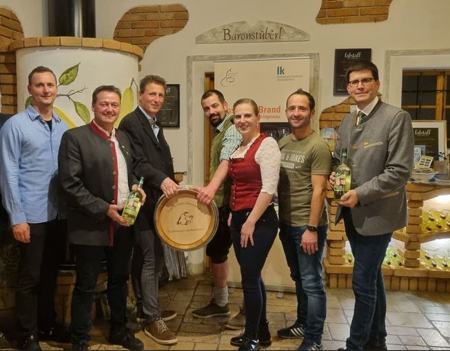 Obmannwechsel im Obstbauverband Mostviertel. Michael Oberaigner ist neuer Obmann. © Obstbauverband