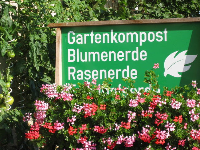 Kompostverkauf.jpg Kompostverkauf.jpg